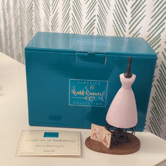 Walt Disney Other - Walt Disney Classics Collection Cinderella Pink Dress Mannequin